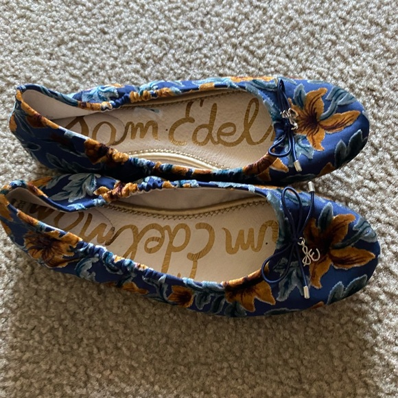 Sam Edelman Felicia Velvet Burnout Floral Ballet Flats - Picture 1 of 4